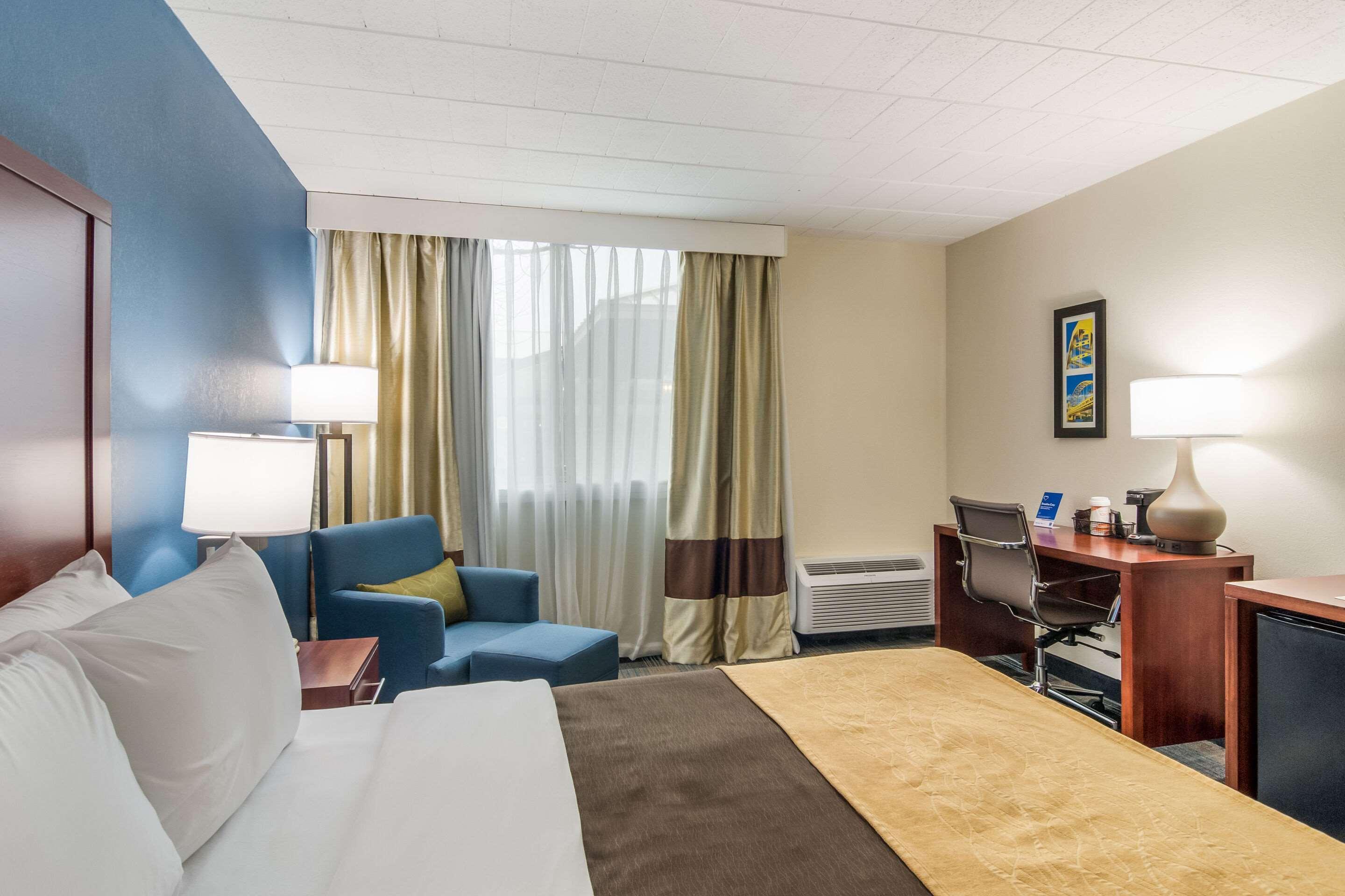 Mainstay Suites Verona Екстериор снимка